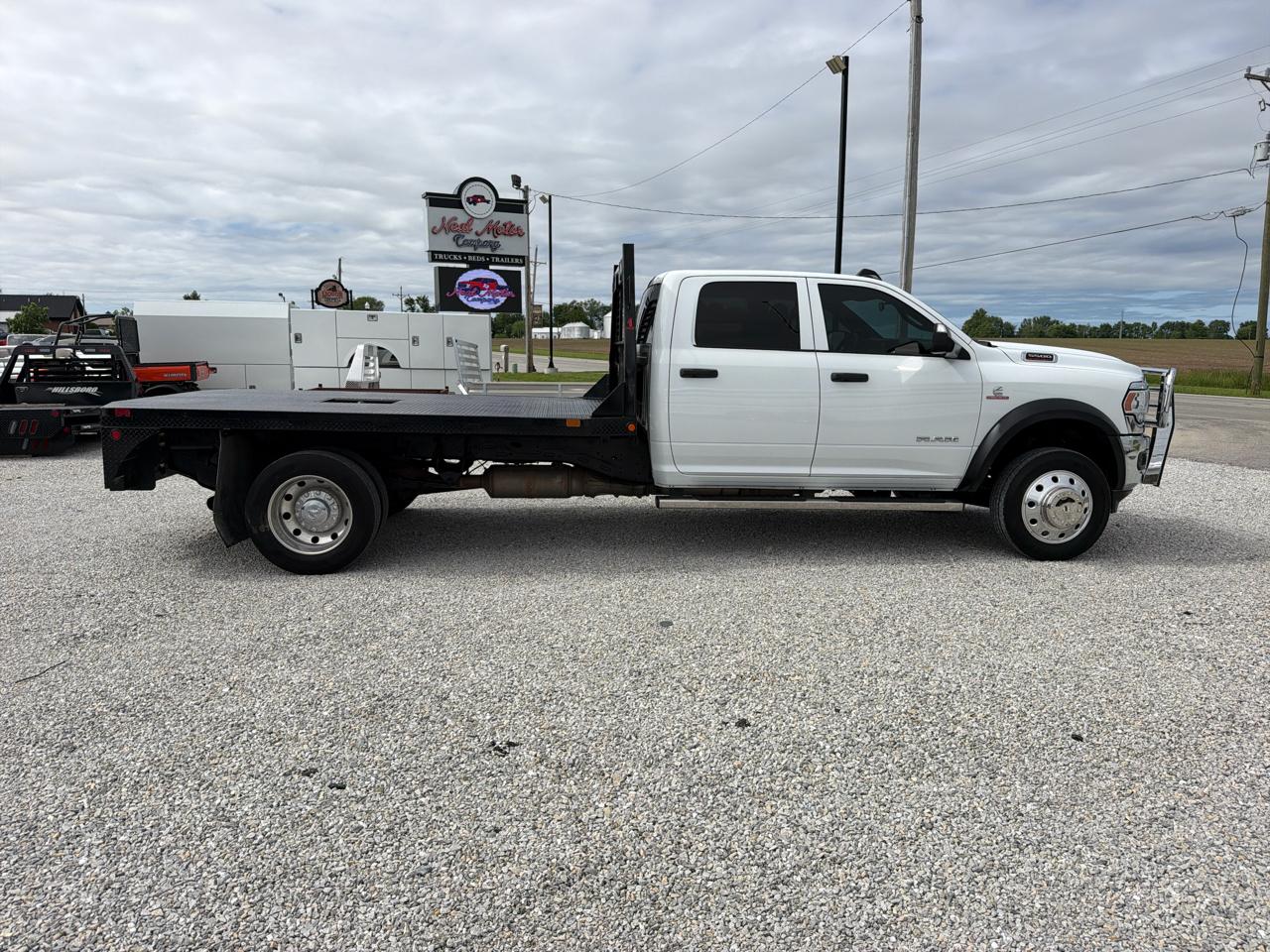 RAM 5500 Chassis Cab Tradesman 4x4 Crew Cab 84" CA 197.4" WB 2021