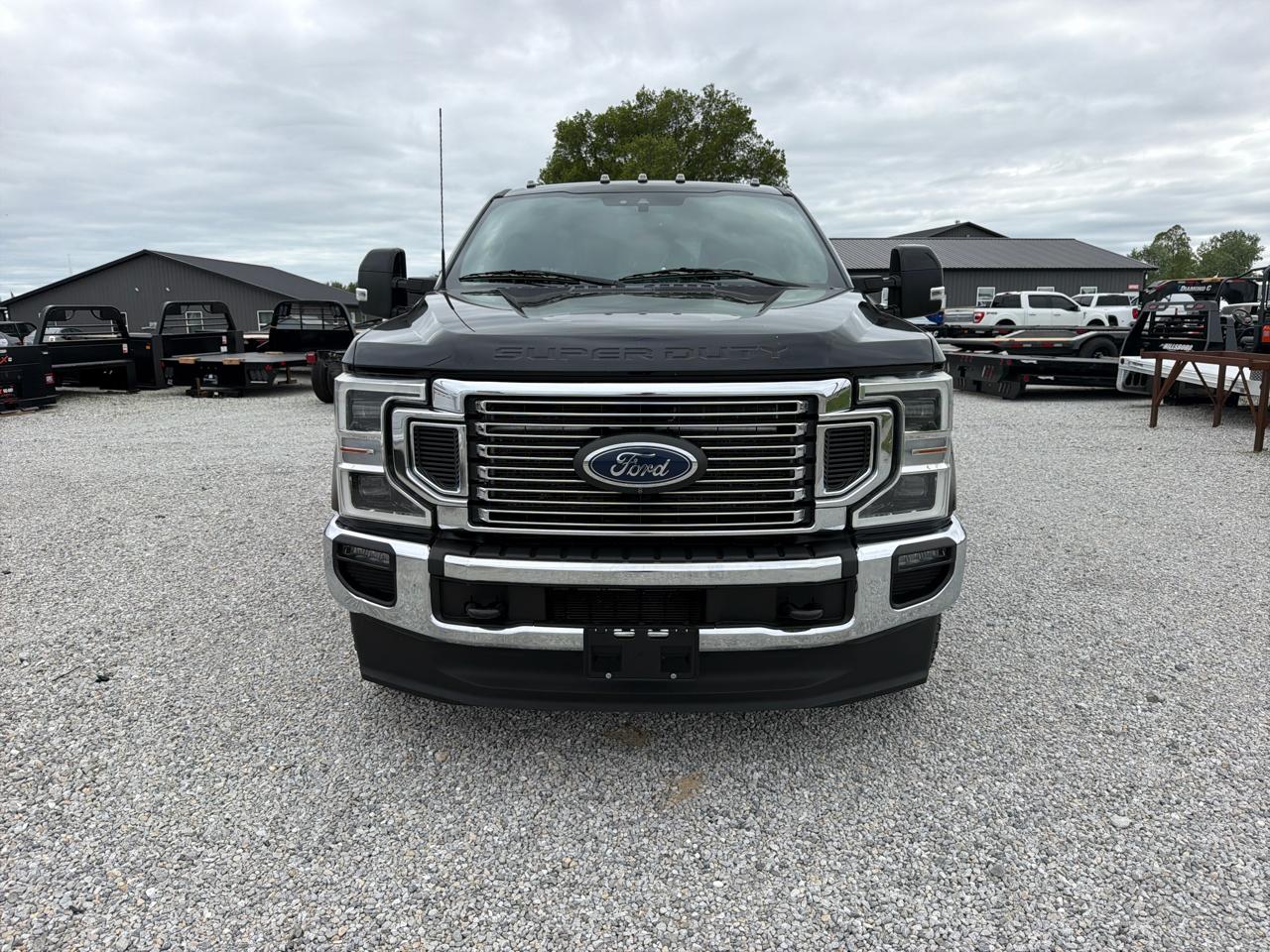 Ford Super Duty F-350 DRW 4WD Crew Cab 172" Lariat 2022