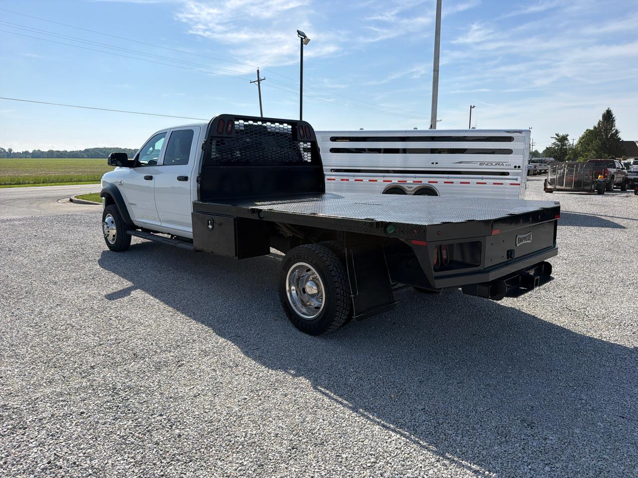 RAM 5500 Chassis Cab Tradesman 4x4 Crew Cab 84" CA 197.4" WB 2022
