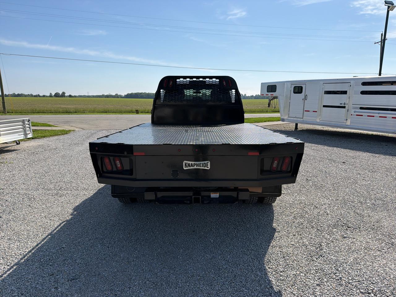 RAM 5500 Chassis Cab Tradesman 4x4 Crew Cab 84" CA 197.4" WB 2022