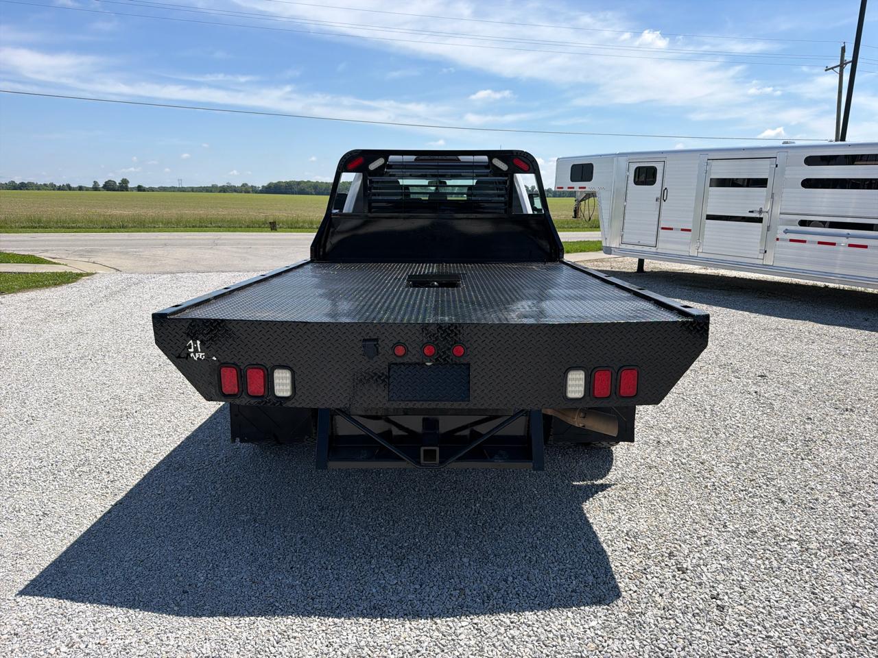 Ford Super Duty F-450 DRW 4WD Crew Cab 200" WB 84" CA XL 2019