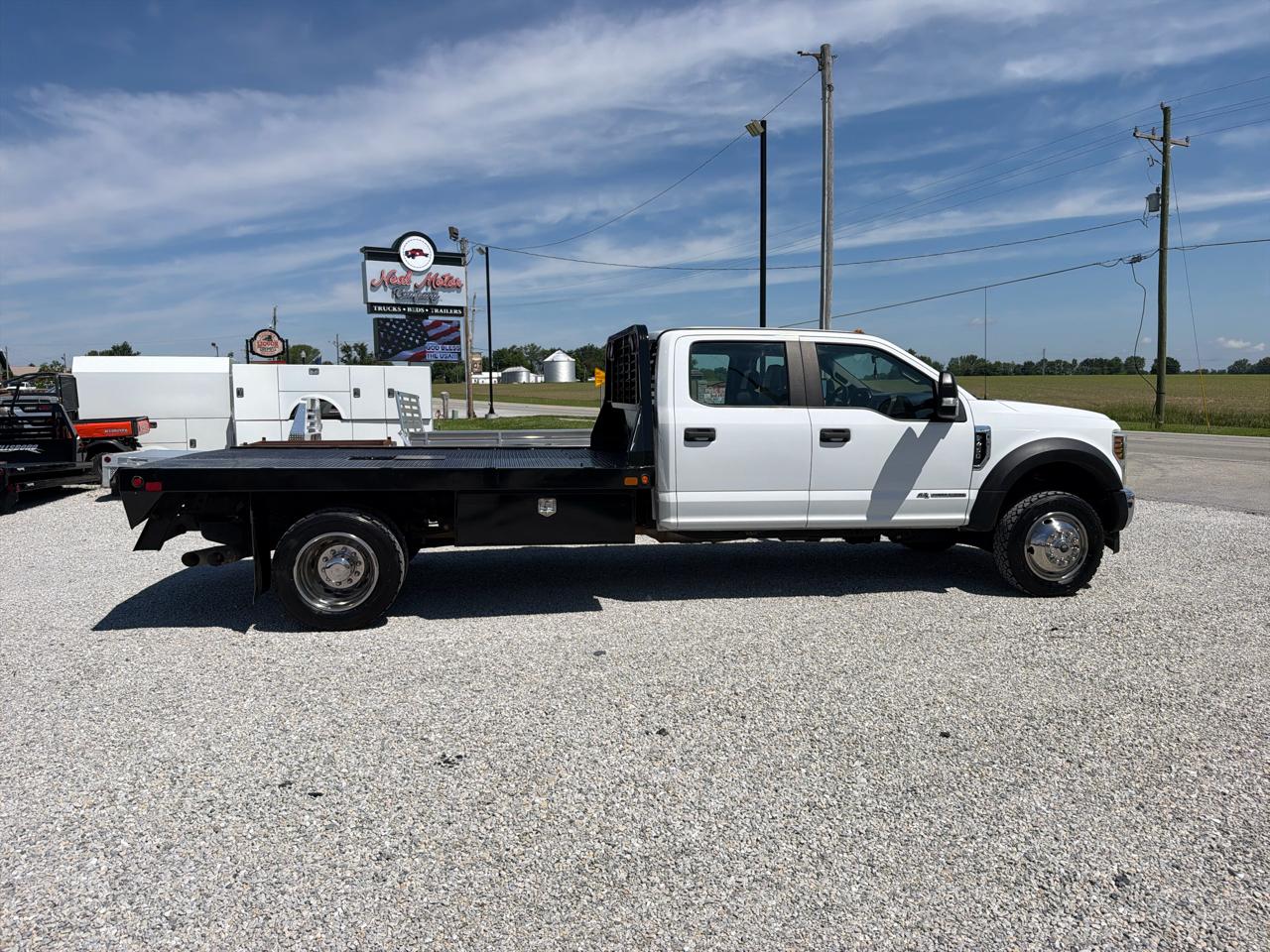 Ford Super Duty F-450 DRW 4WD Crew Cab 200" WB 84" CA XL 2019