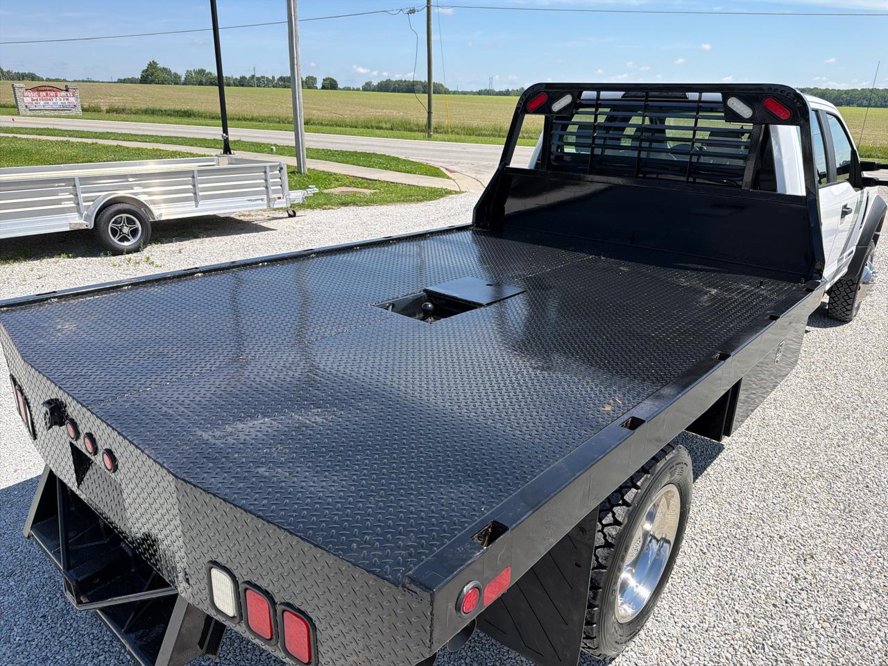 Ford Super Duty F-450 DRW 4WD Crew Cab 200" WB 84" CA XL 2019