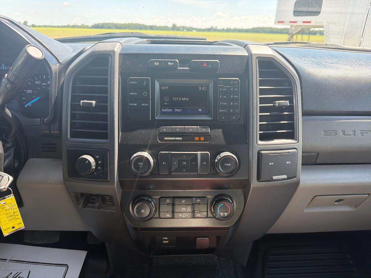 Ford Super Duty F-450 DRW 4WD Crew Cab 200" WB 84" CA XL 2019