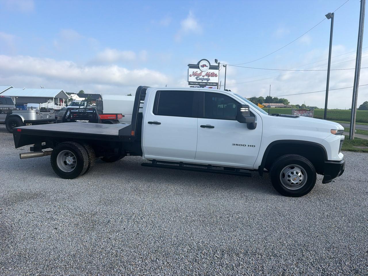 Chevrolet Silverado 3500HD CC 4WD Crew Cab 177" WB, 60" CA Work Truck 2025