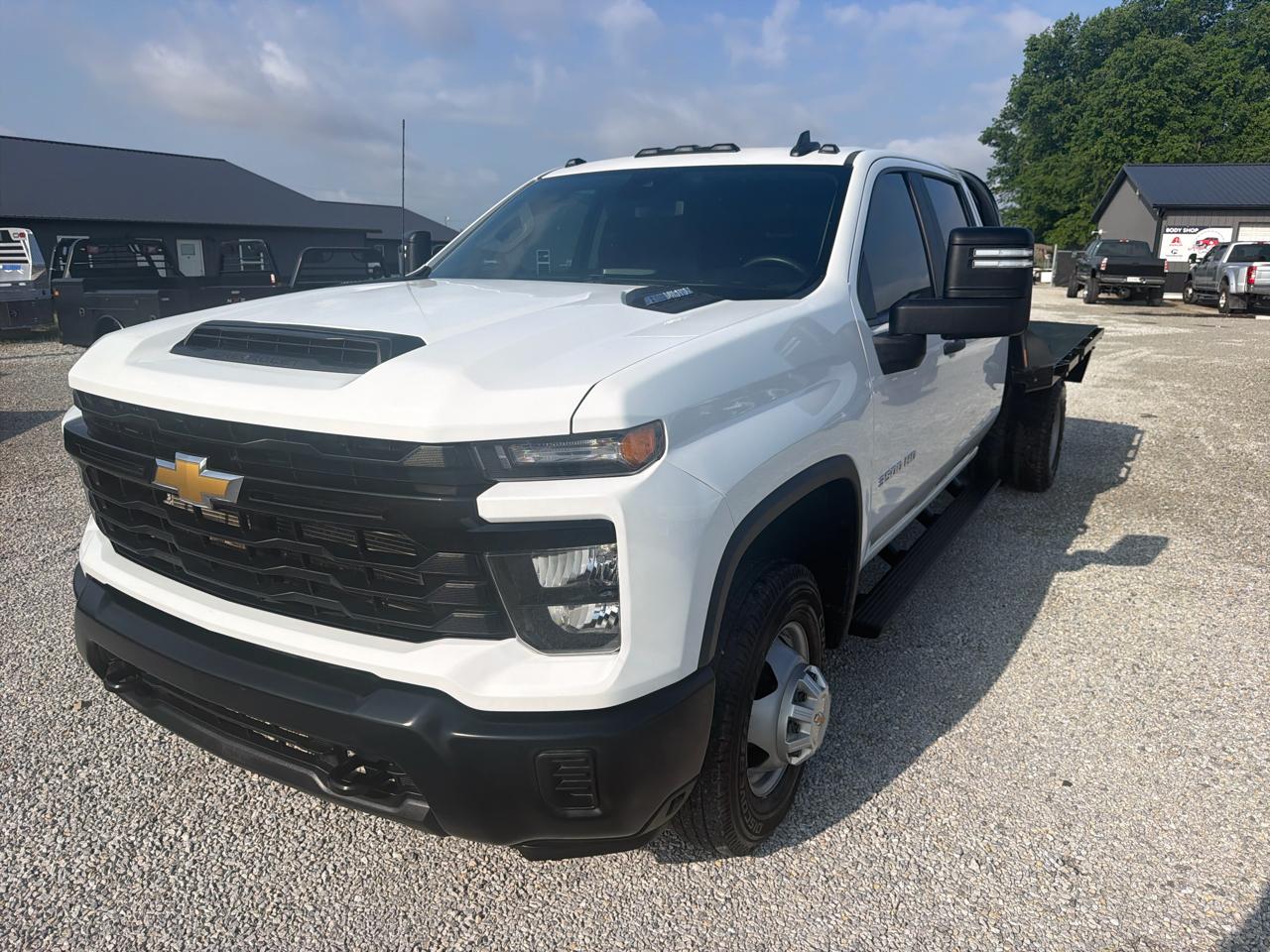 Chevrolet Silverado 3500HD CC 4WD Crew Cab 177" WB, 60" CA Work Truck 2025