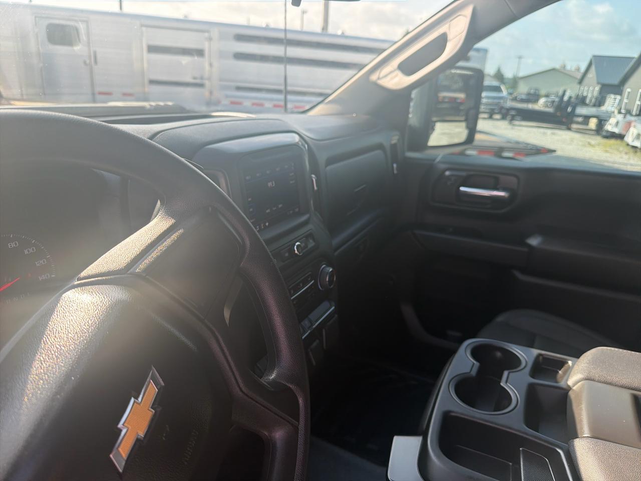 Chevrolet Silverado 3500HD CC 4WD Crew Cab 177" WB, 60" CA Work Truck 2025