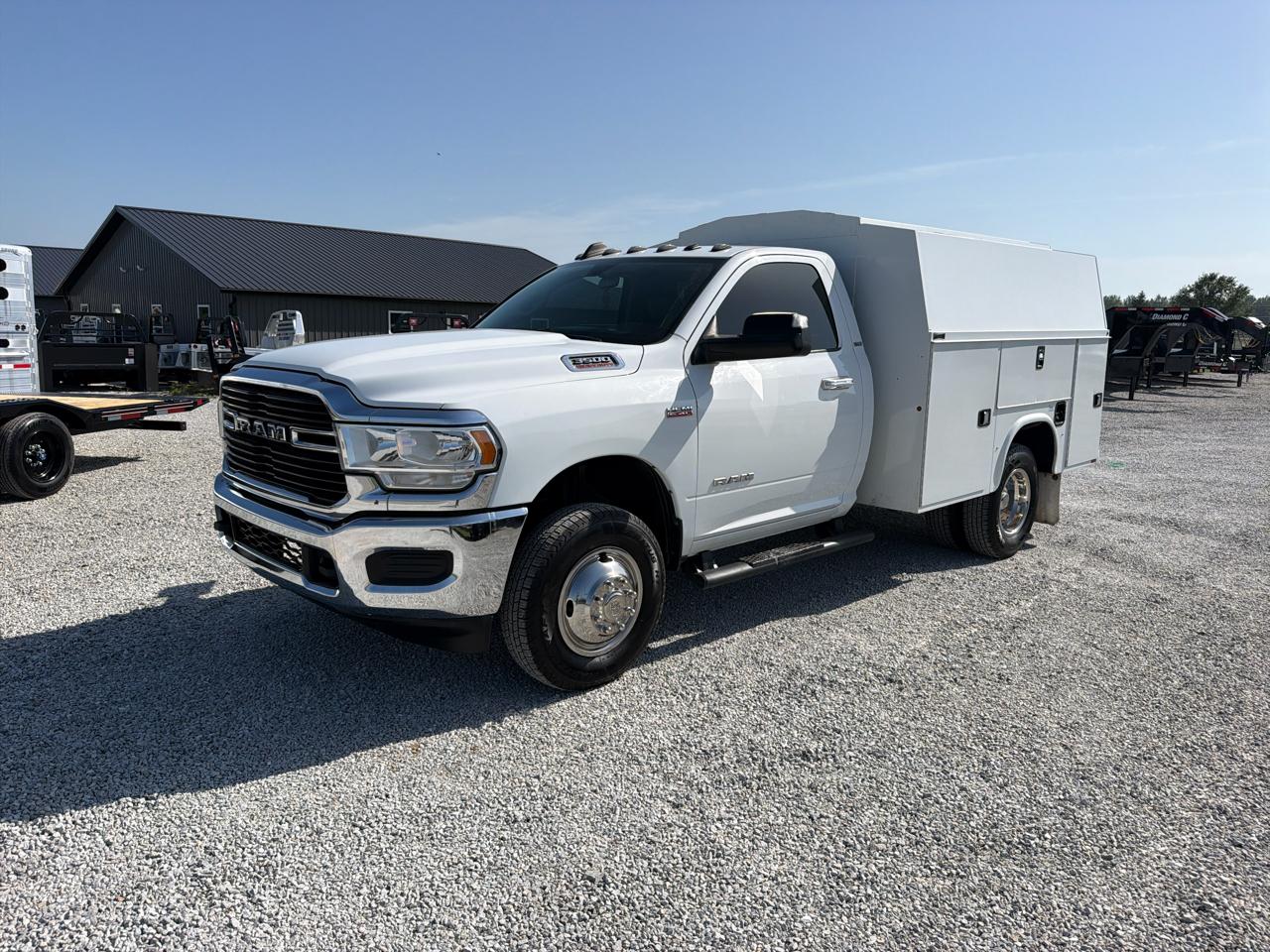 RAM 3500 Chassis Cab SLT 4WD Reg Cab 60" CA 143.5" WB 2019