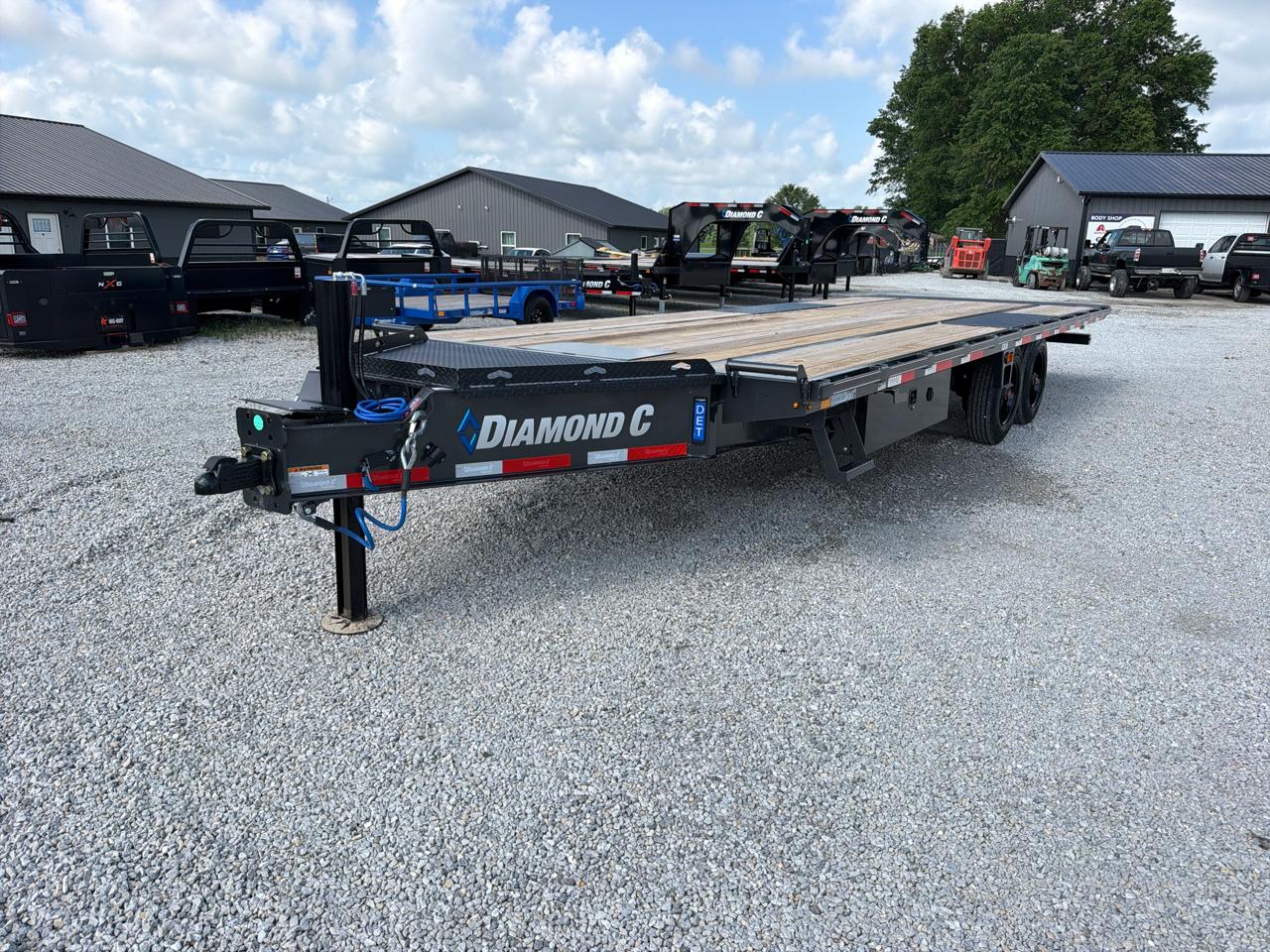 Diamond C Trailers DET  2026