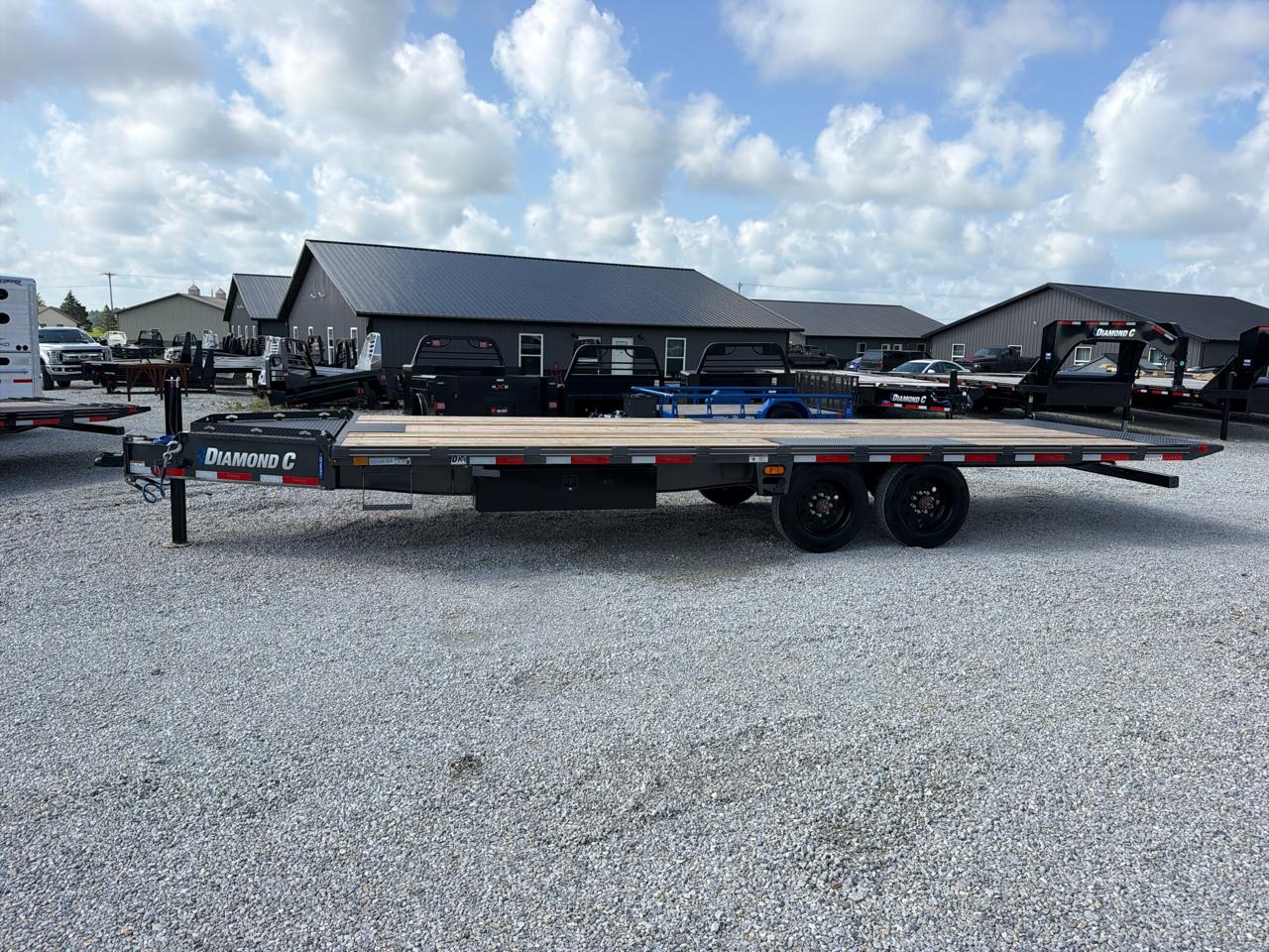Diamond C Trailers DET  2026