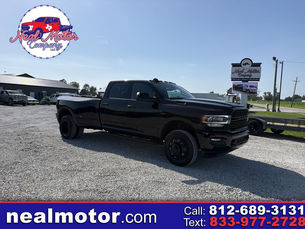 RAM 3500 Big Horn 4x4 Crew Cab 8' Box 2022