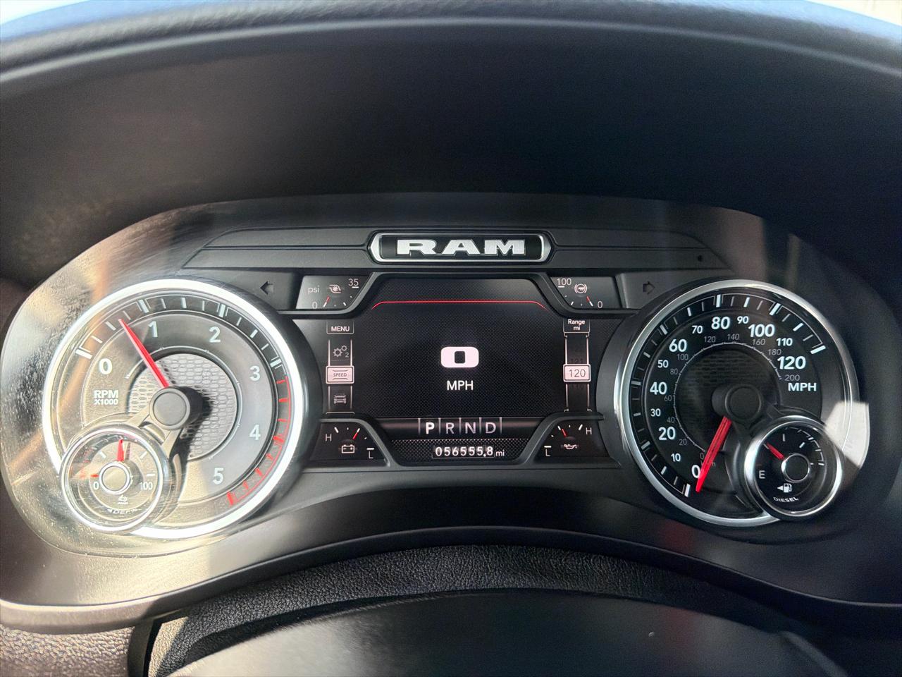 RAM 3500 Big Horn 4x4 Crew Cab 8' Box 2022