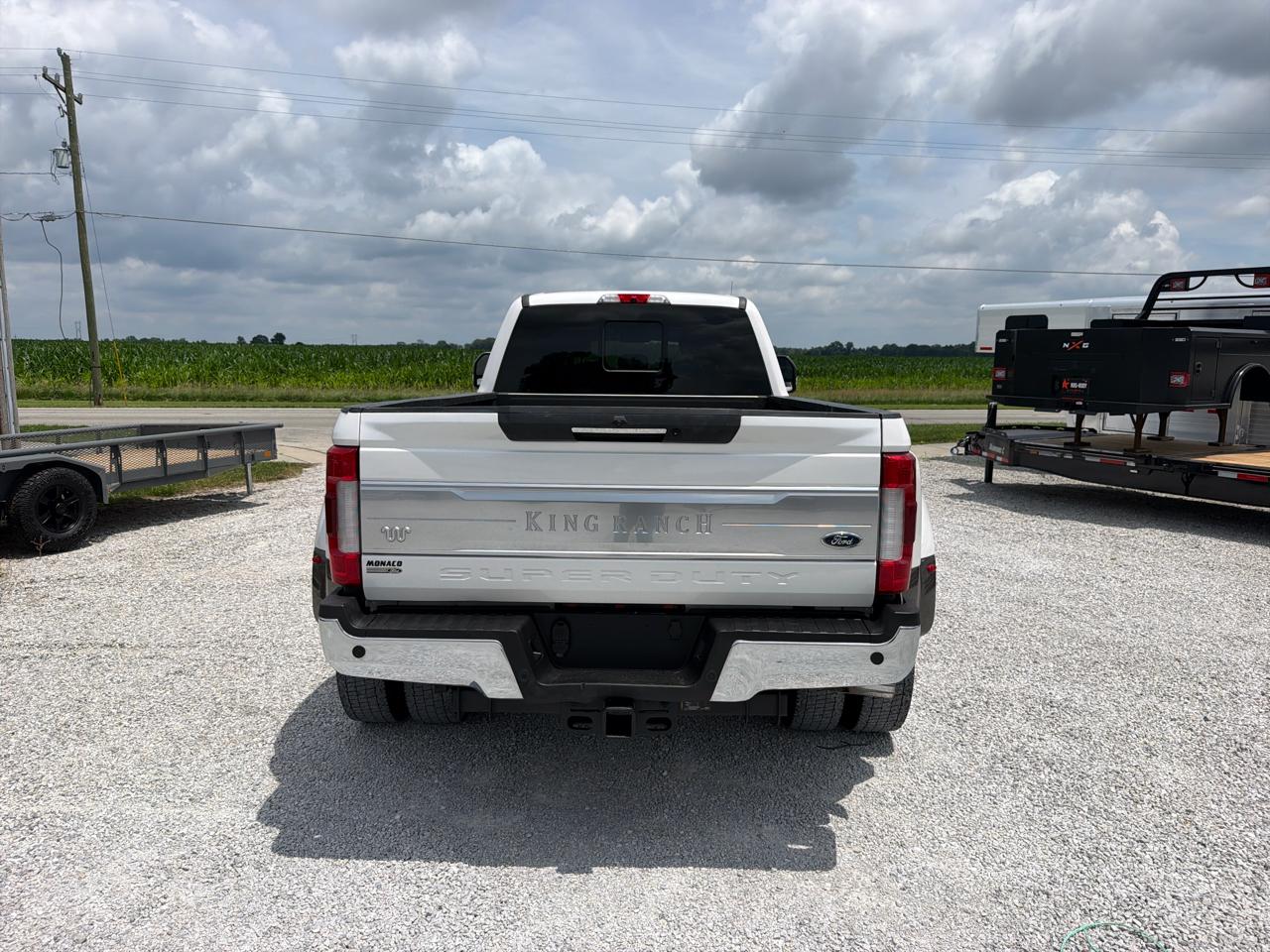 Ford Super Duty F-450 DRW King Ranch 4WD Crew Cab 8' Box 2019