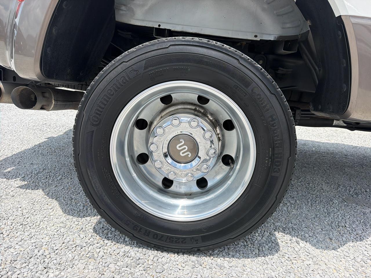 Ford Super Duty F-450 DRW King Ranch 4WD Crew Cab 8' Box 2019
