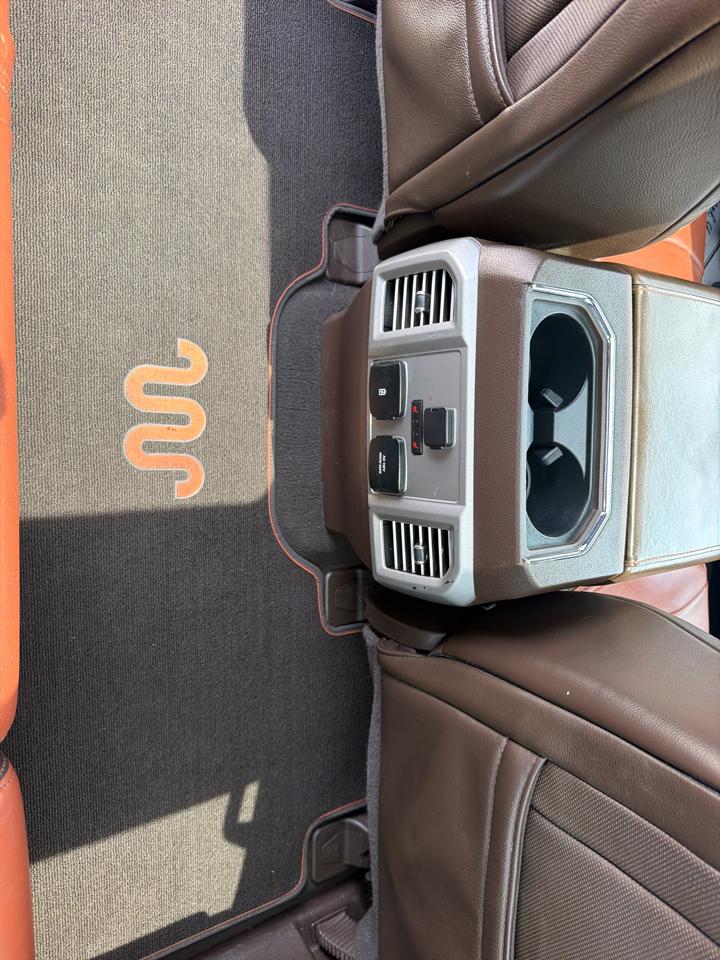 Ford Super Duty F-450 DRW King Ranch 4WD Crew Cab 8' Box 2019