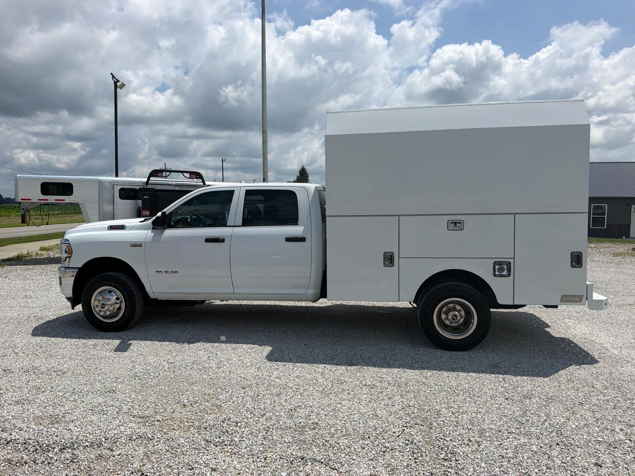 RAM 3500 Chassis Cab Tradesman 4WD Crew Cab 60" CA 172.4" WB 2022