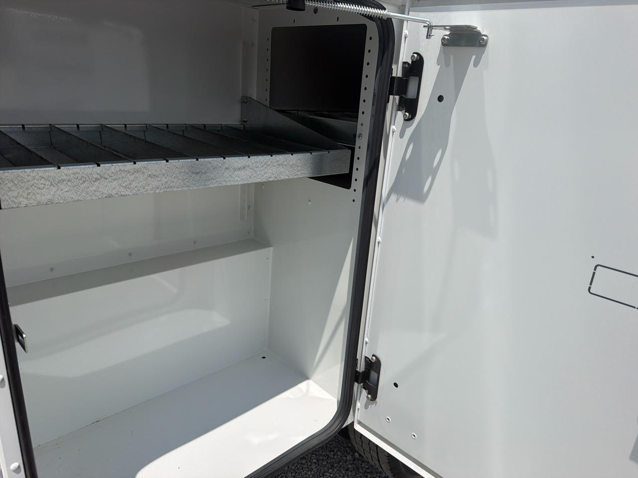 RAM 3500 Chassis Cab Tradesman 4WD Crew Cab 60" CA 172.4" WB 2022