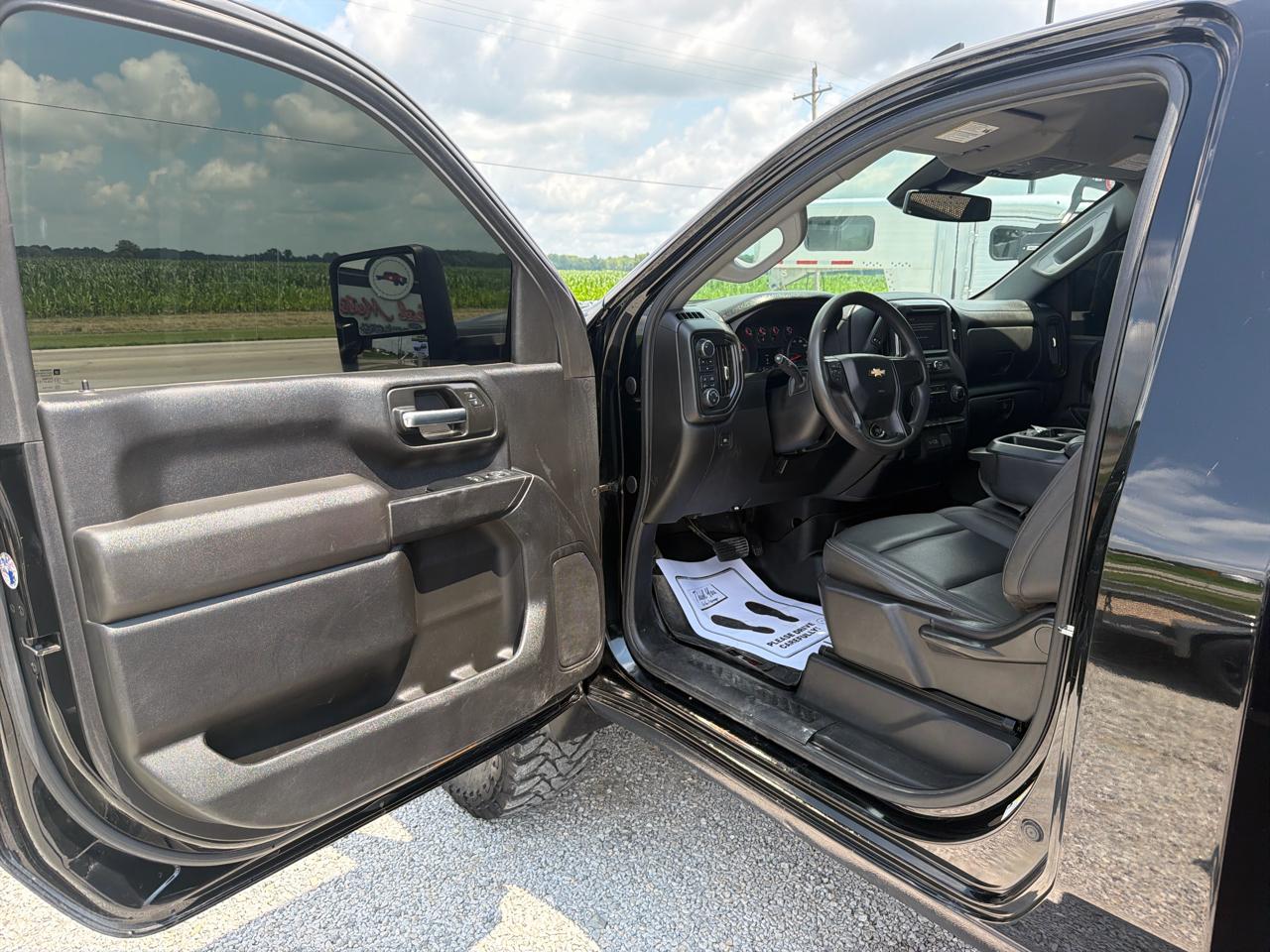 Chevrolet Silverado 3500HD 4WD Reg Cab 142" Work Truck 2024