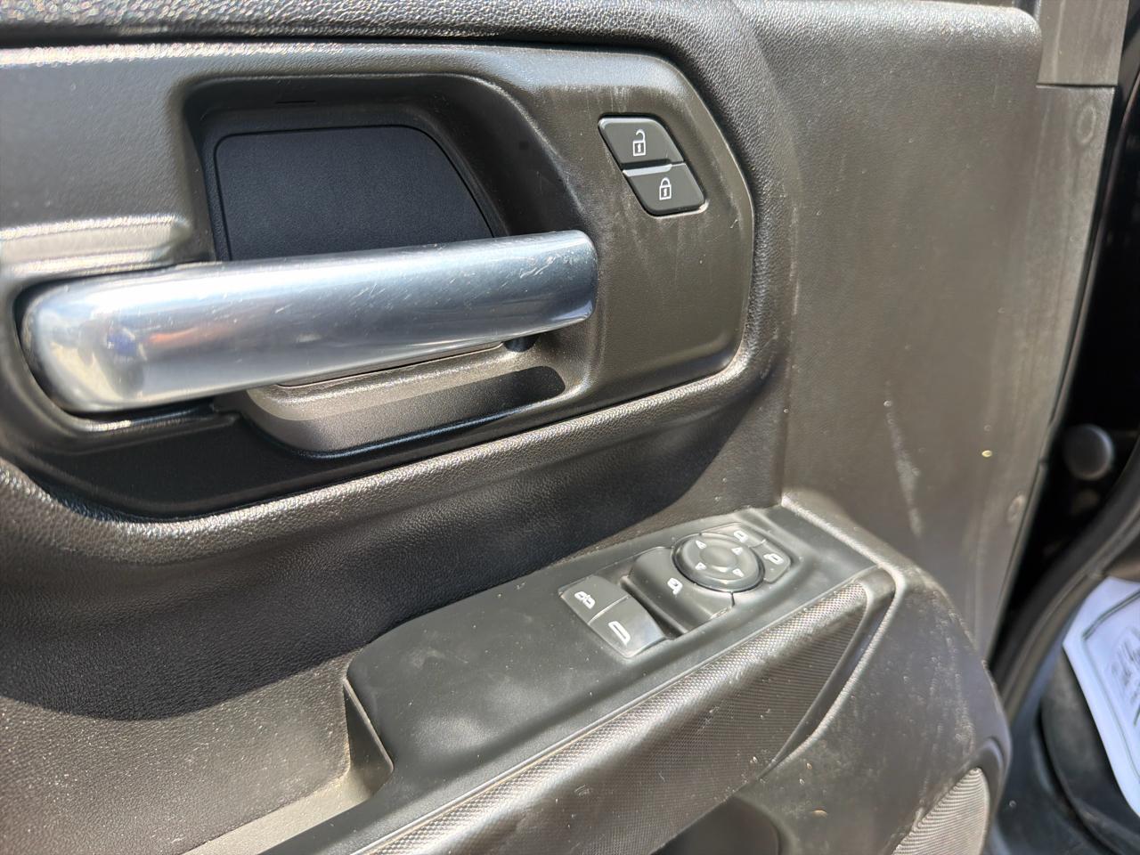 Chevrolet Silverado 3500HD 4WD Reg Cab 142" Work Truck 2024