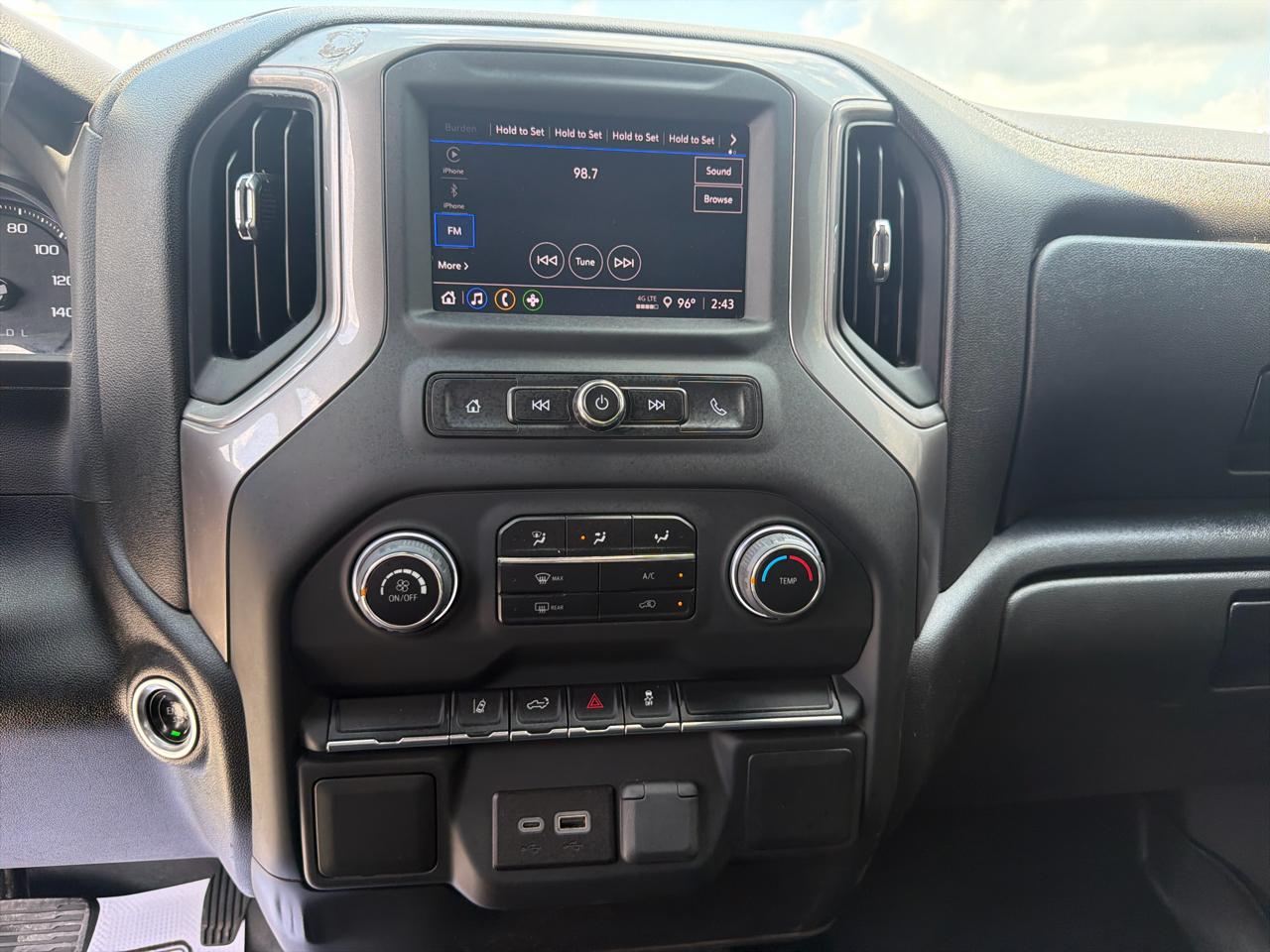 Chevrolet Silverado 3500HD 4WD Reg Cab 142" Work Truck 2024