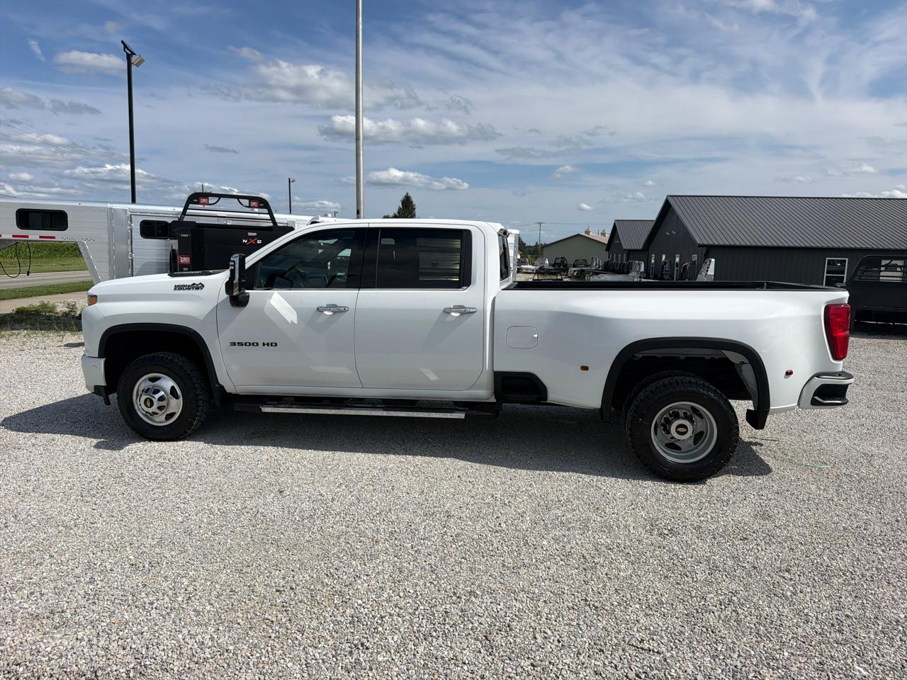 Chevrolet Silverado 3500HD 4WD Crew Cab 172" High Country 2020