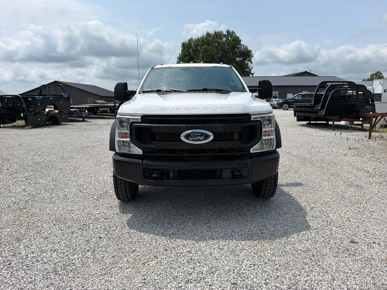 Ford Super Duty F-550 DRW 4WD Crew Cab 200" WB 84" CA XL 2021
