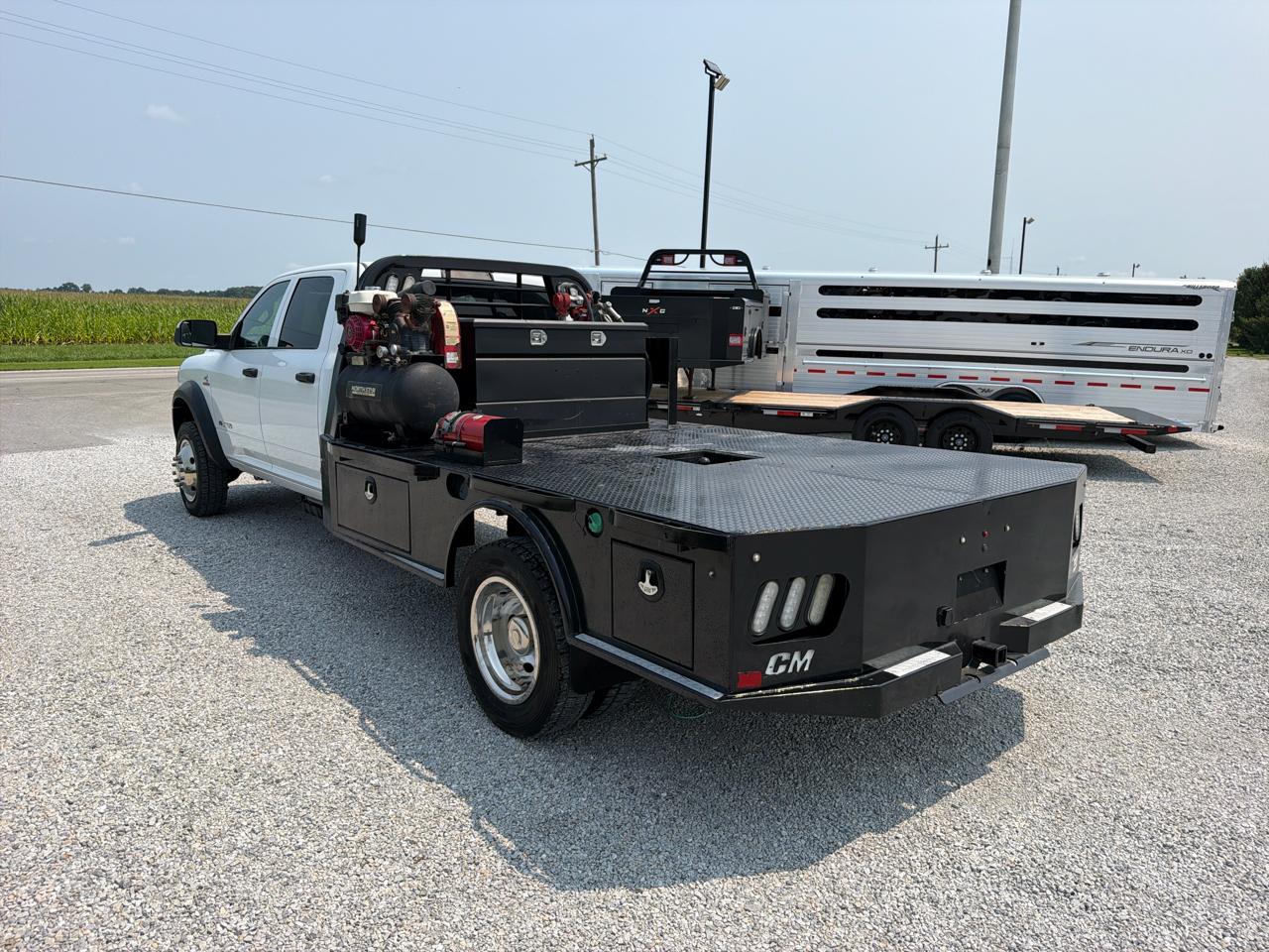 RAM 5500 Chassis Cab Tradesman 4x4 Crew Cab 84" CA 197.4" WB 2021