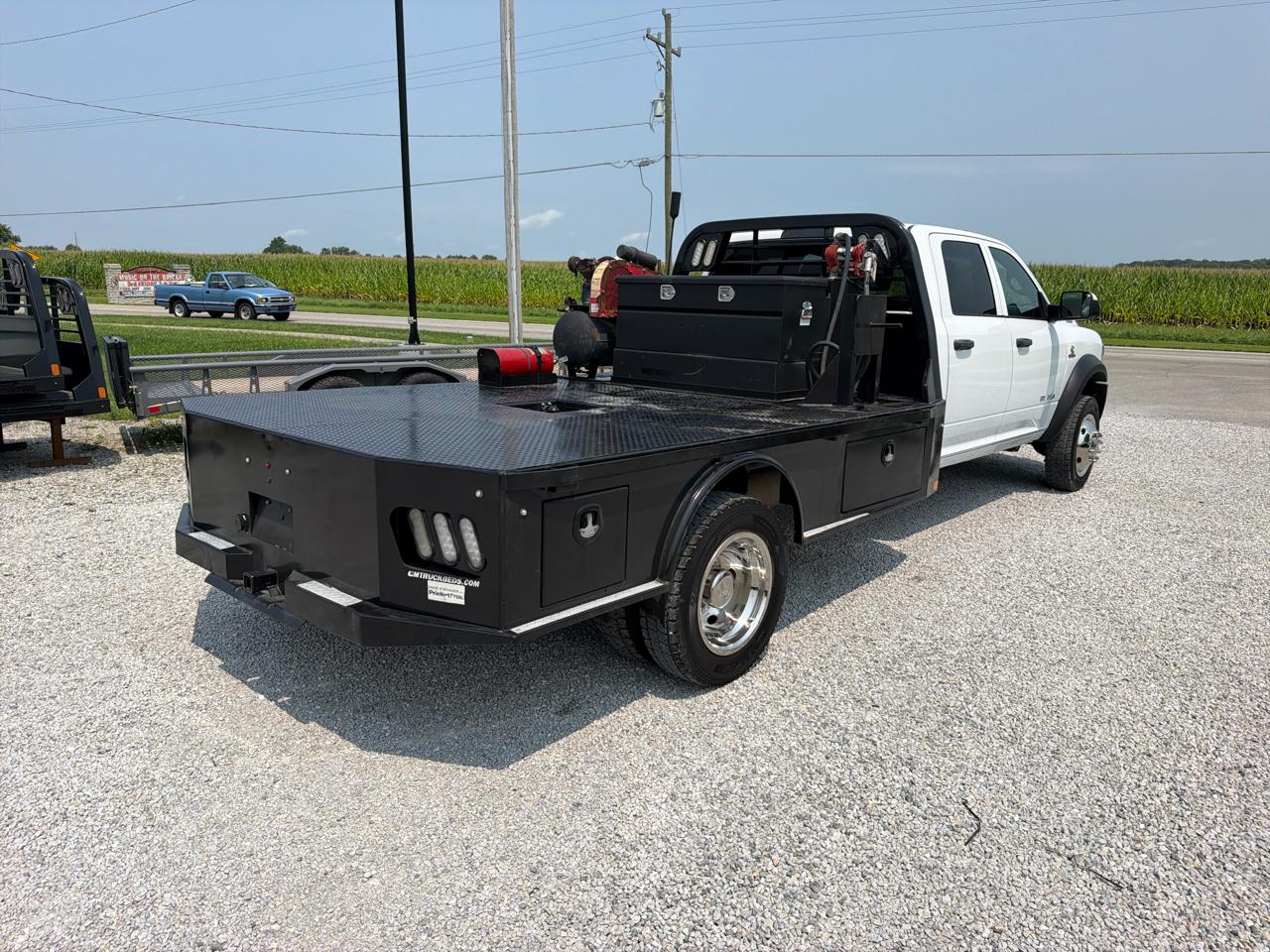 RAM 5500 Chassis Cab Tradesman 4x4 Crew Cab 84" CA 197.4" WB 2021