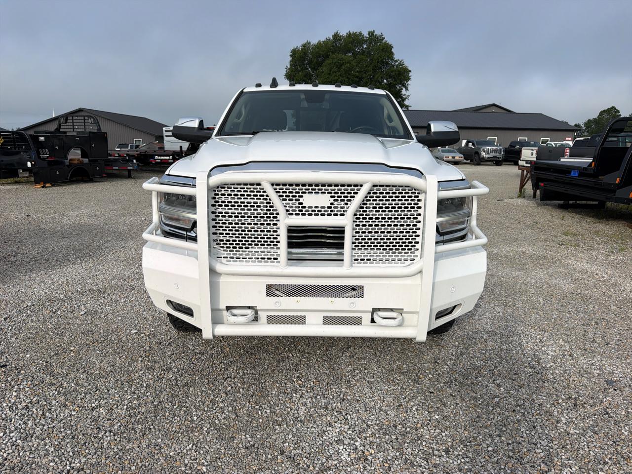 RAM 3500 Laramie 4x4 Crew Cab 8' Box 2019