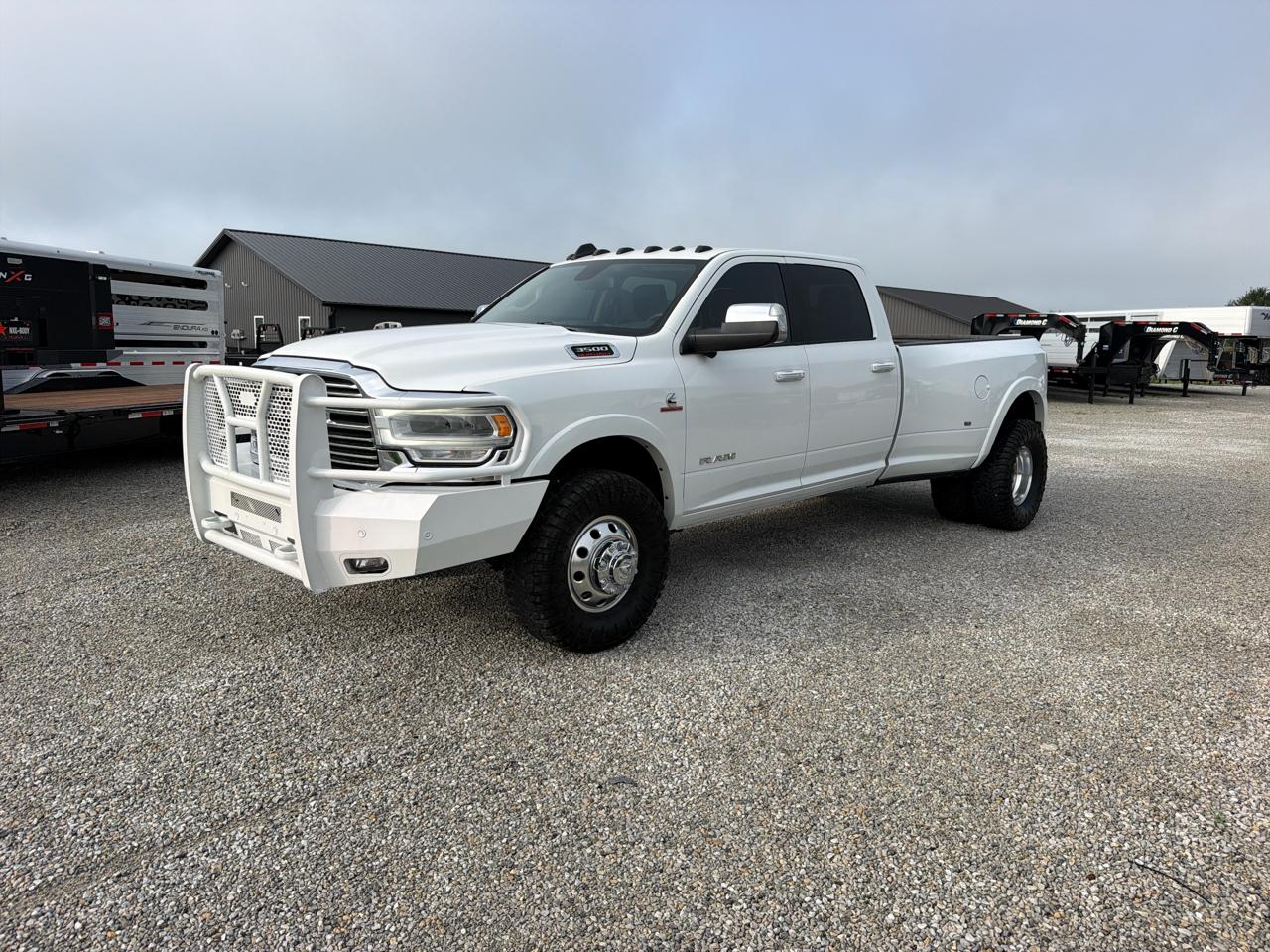 RAM 3500 Laramie 4x4 Crew Cab 8' Box 2019