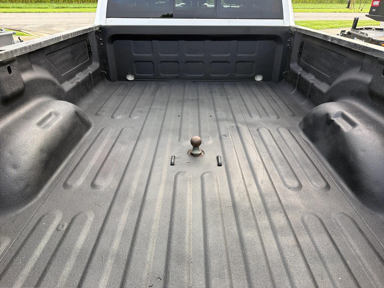 RAM 3500 Laramie 4x4 Crew Cab 8' Box 2019