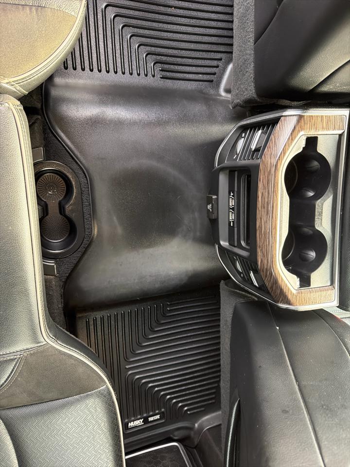 RAM 3500 Laramie 4x4 Crew Cab 8' Box 2019