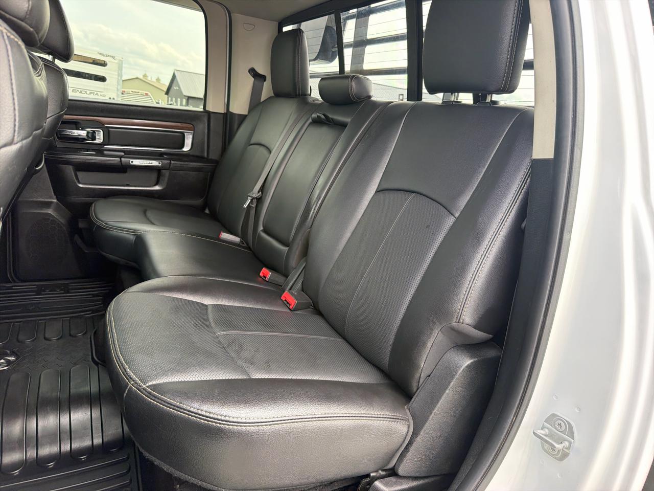 RAM 3500 Laramie 4x4 Crew Cab 8' Box 2018