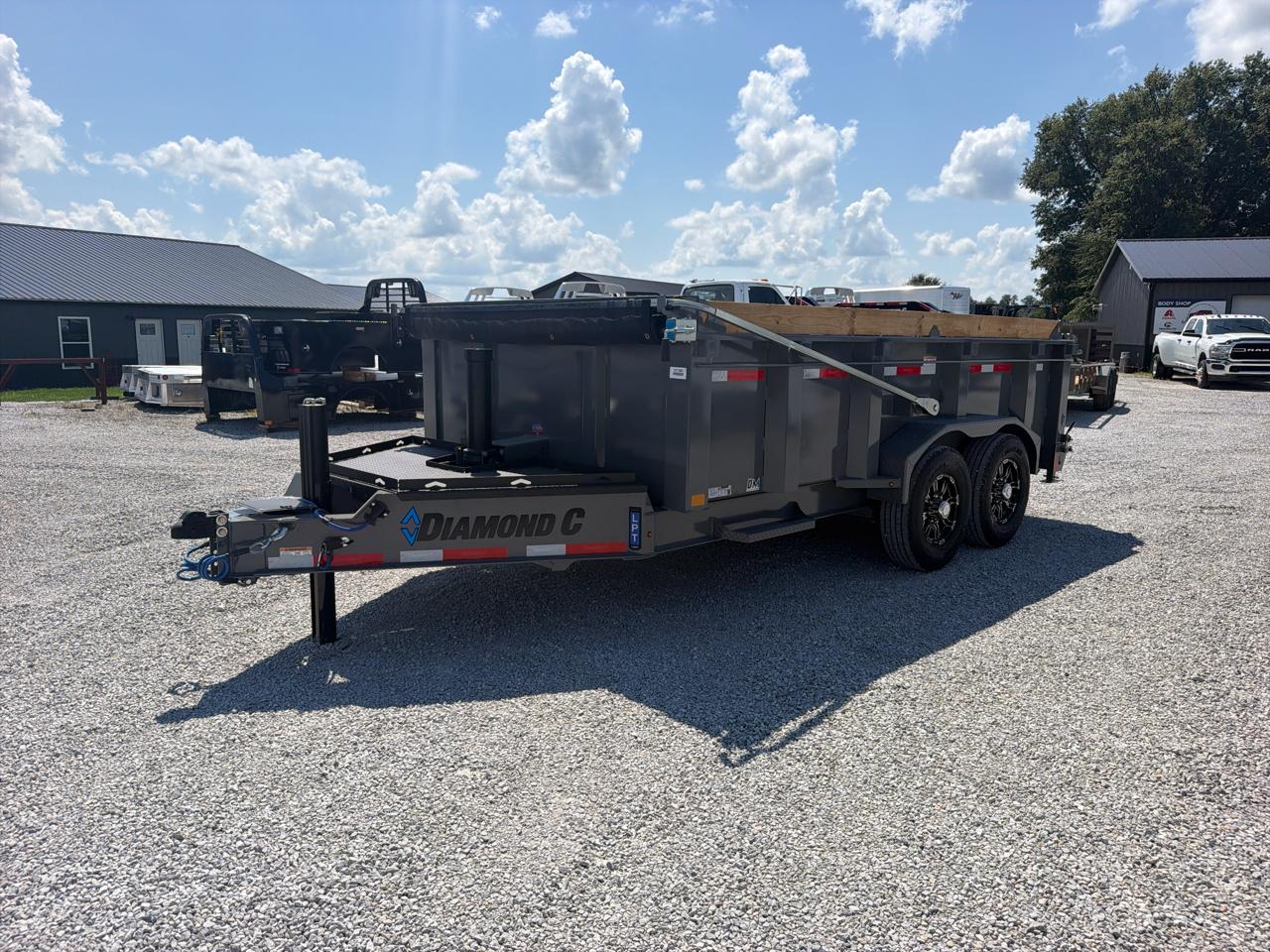Diamond C Trailers LPT  2026