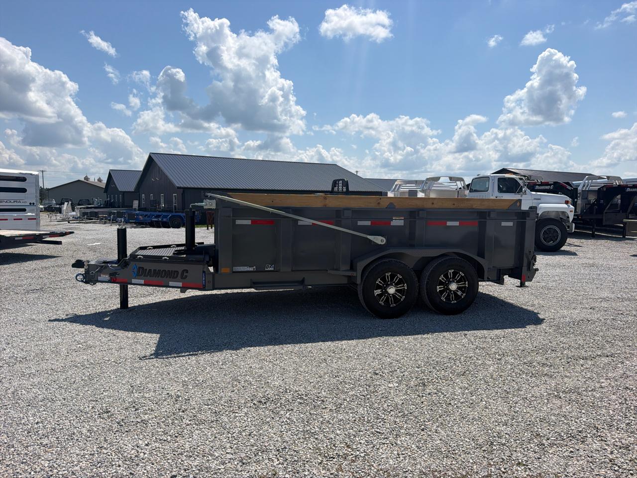 Diamond C Trailers LPT  2026
