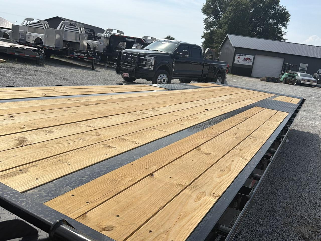 Diamond C Trailers DET  2026