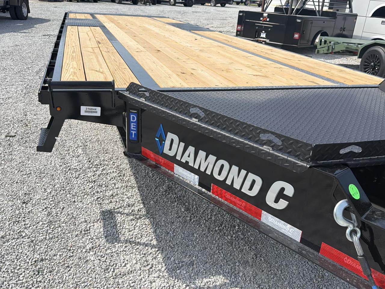 Diamond C Trailers DET  2026
