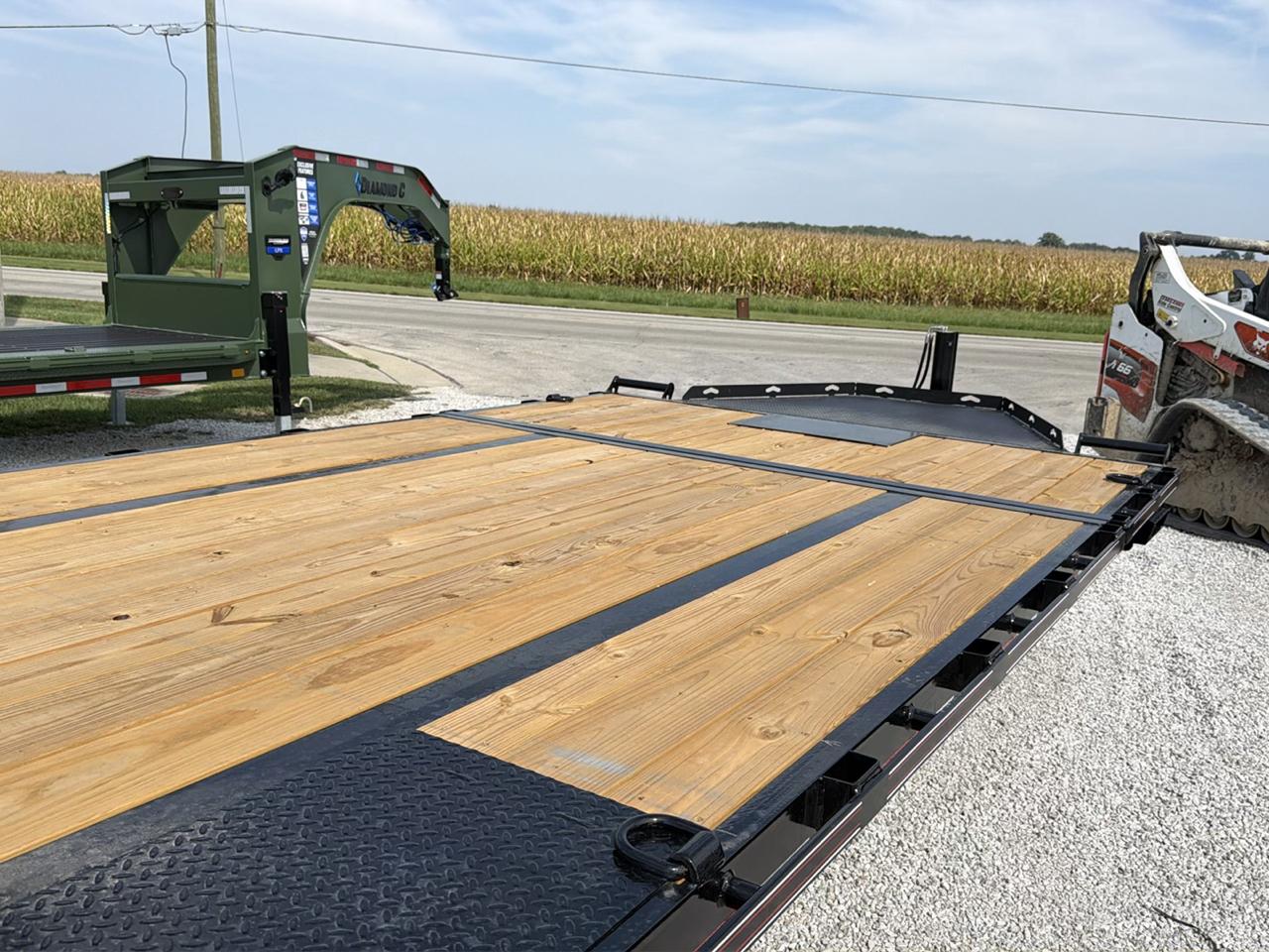 Diamond C Trailers DET  2026