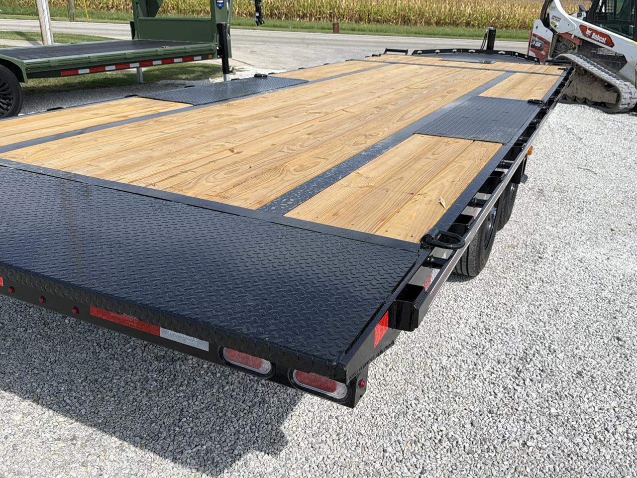 Diamond C Trailers DET  2026