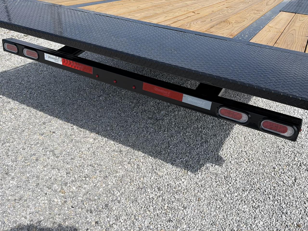 Diamond C Trailers DET  2026