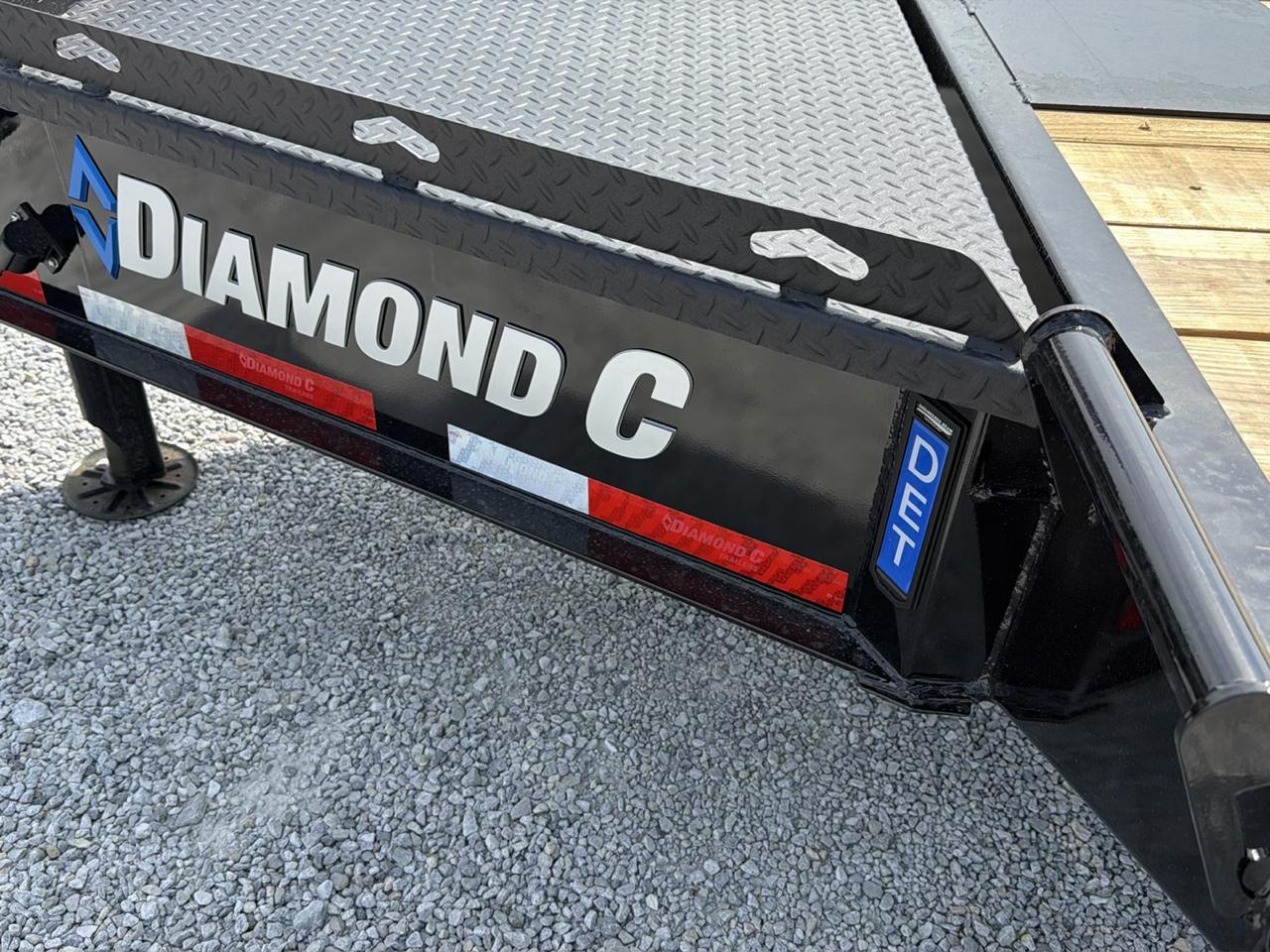 Diamond C Trailers DET  2026