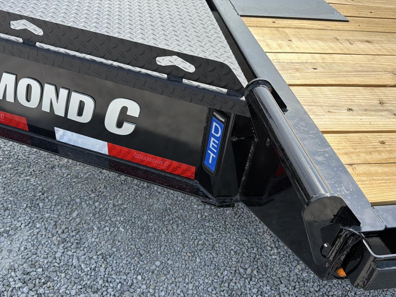 Diamond C Trailers DET  2026