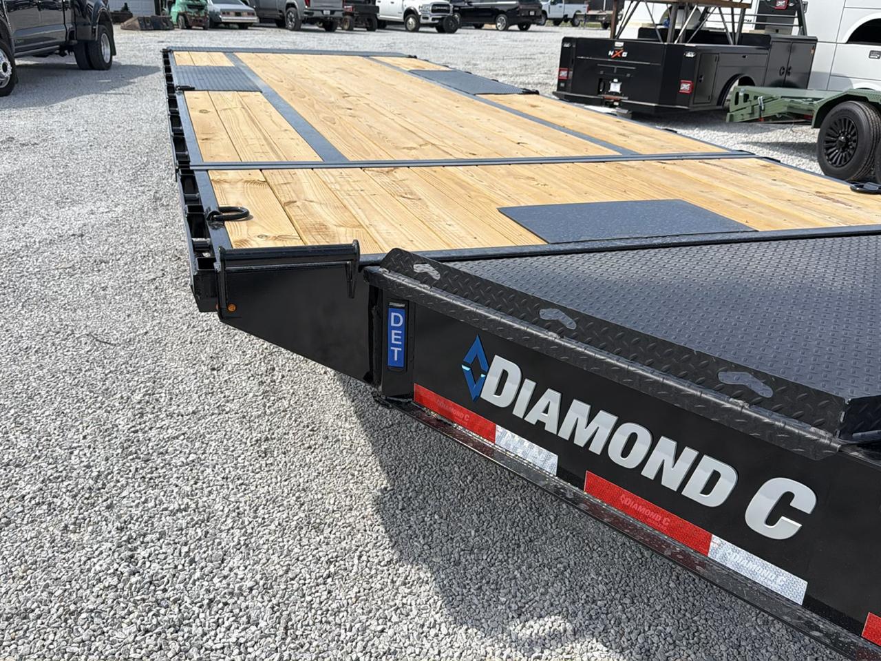 Diamond C Trailers DET  2026