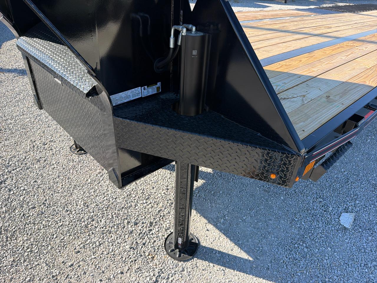 Diamond C Trailers FMAX210  2026