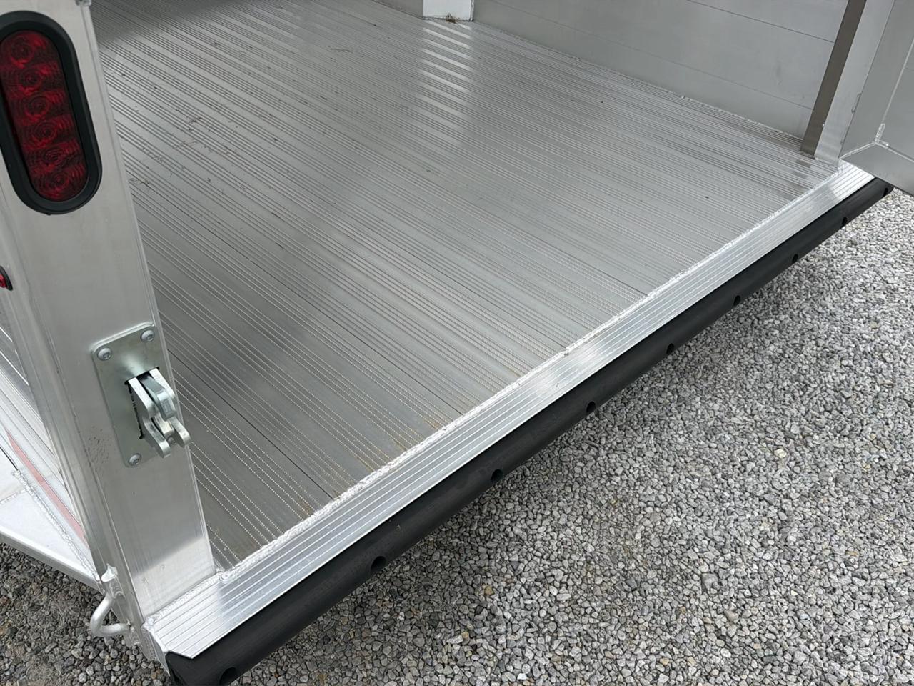 Hillsboro Endura Aluminum Livestock  2027
