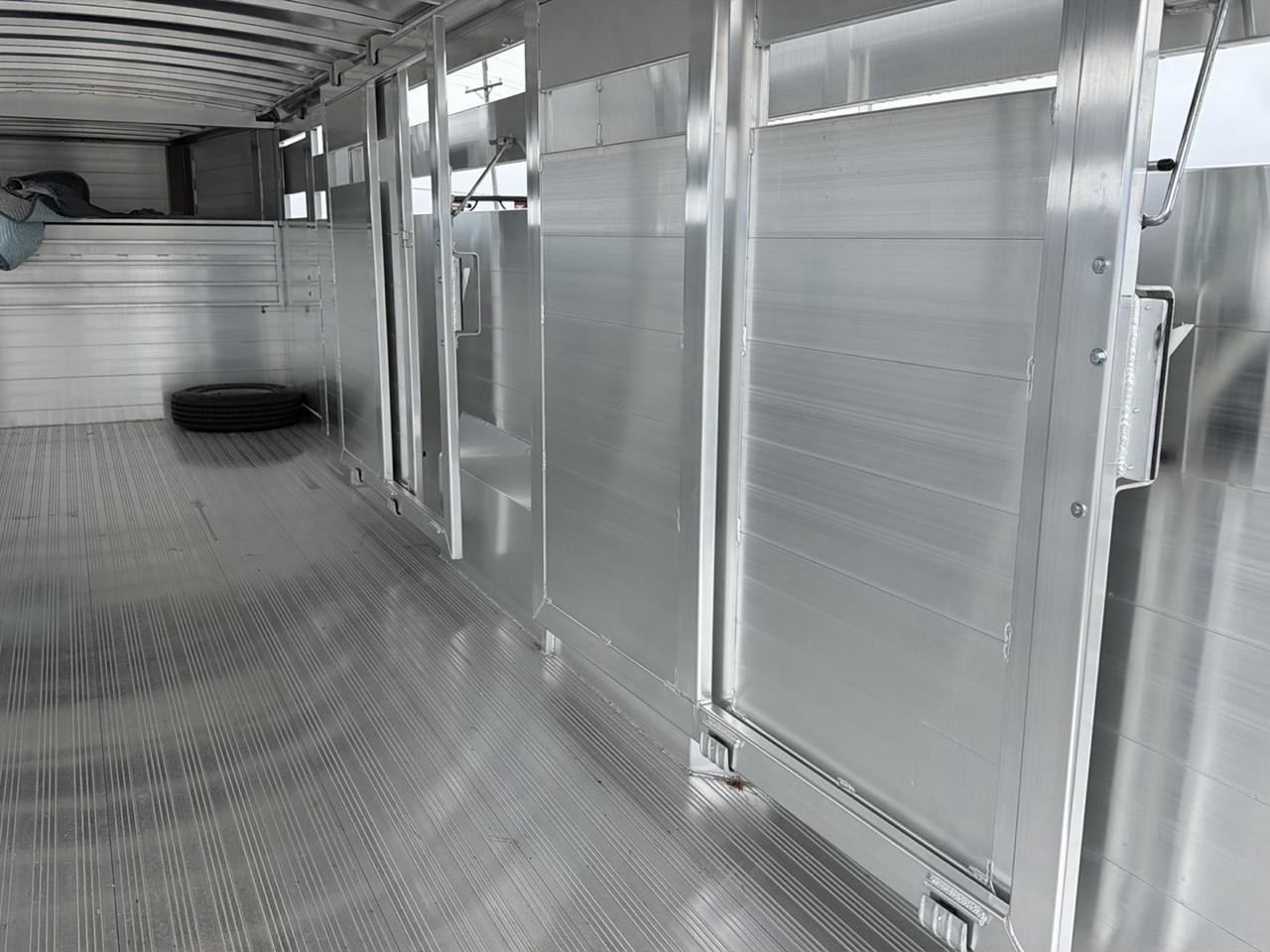Hillsboro Endura Aluminum Livestock  2027