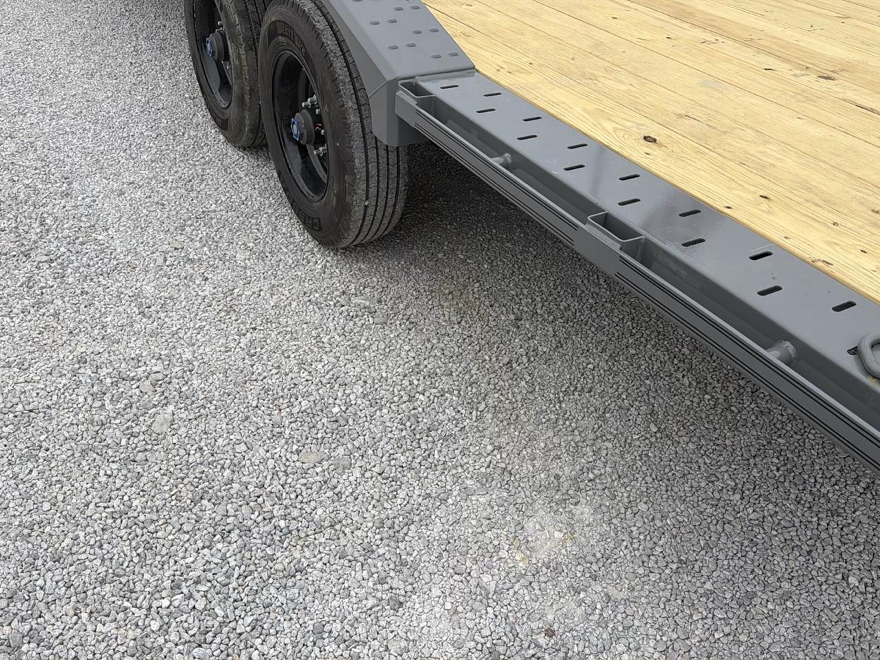 Diamond C Trailers HXD  2027