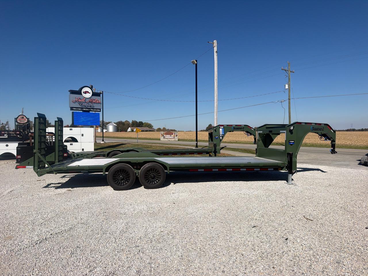 Diamond C Trailers LPX  2027