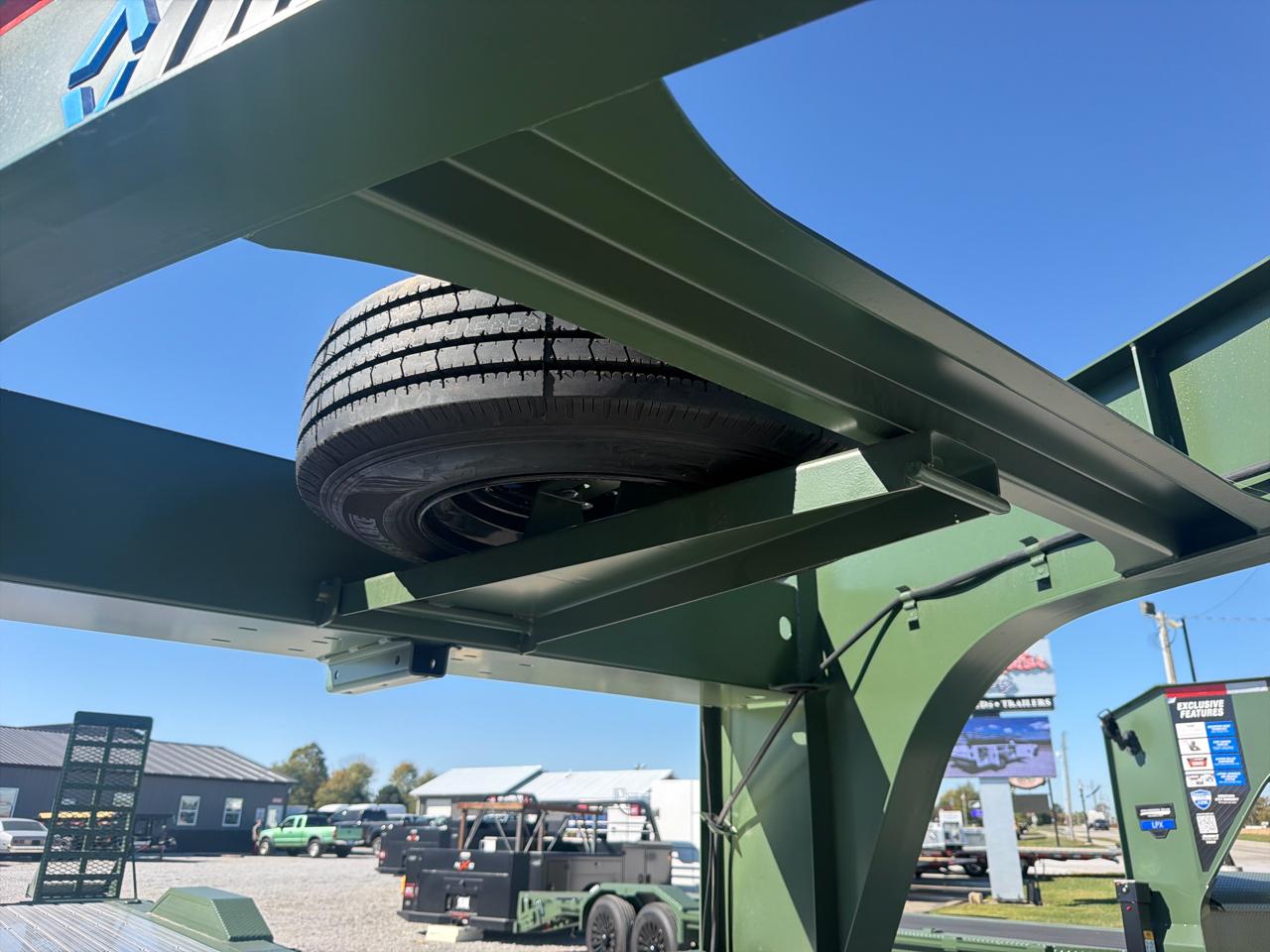 Diamond C Trailers LPX  2027
