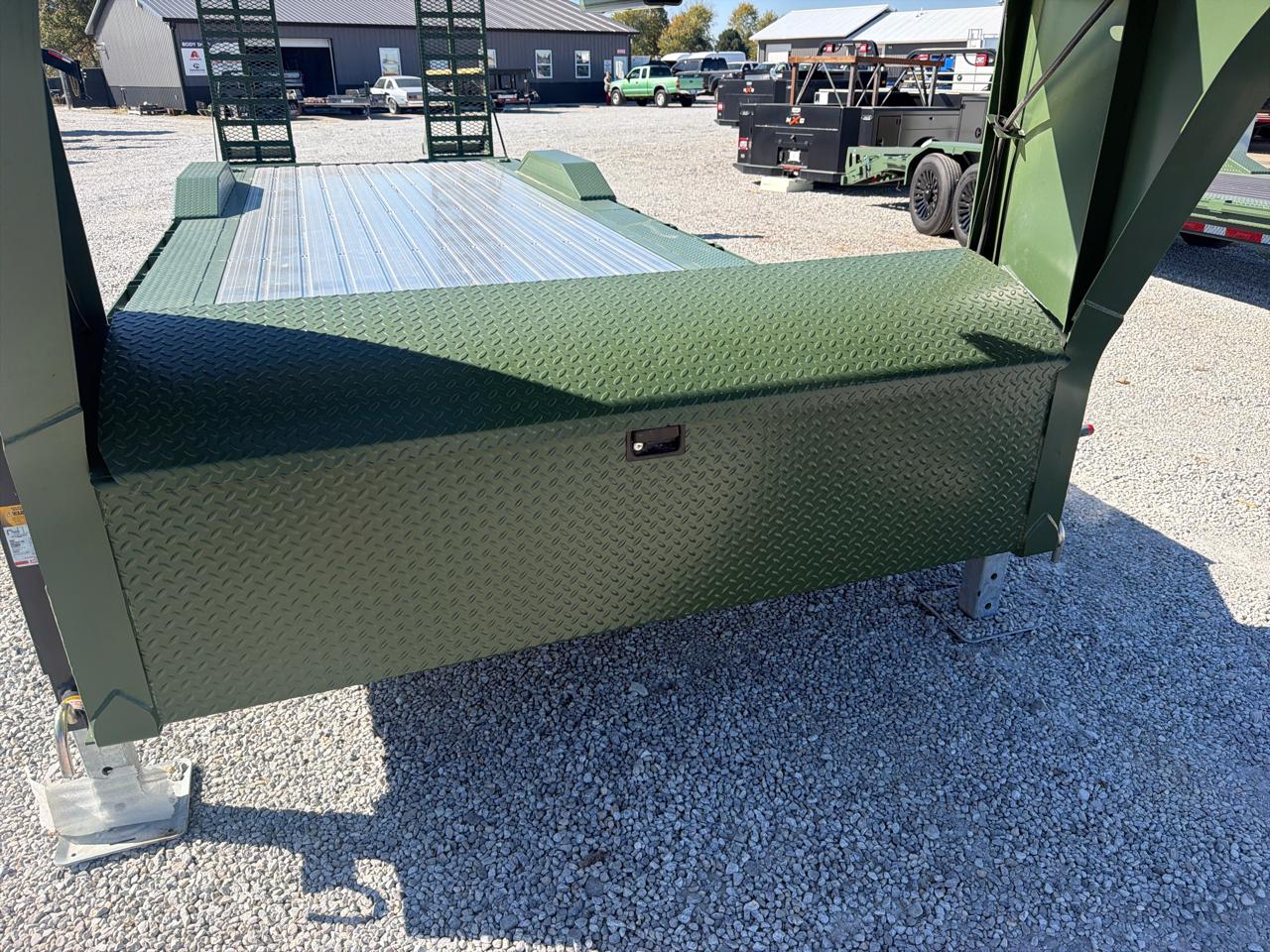 Diamond C Trailers LPX  2027